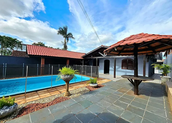 Casa Familiar 3 Quartos C Piscina Prox Centro