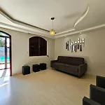 Casa Familiar 3 Quartos C Piscina Prox Centro